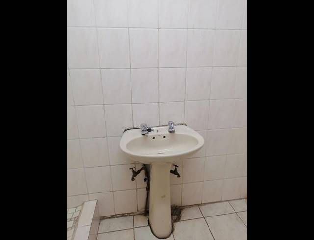 1 BEDROOM PROPERTY TO RENT IN UMLAZI